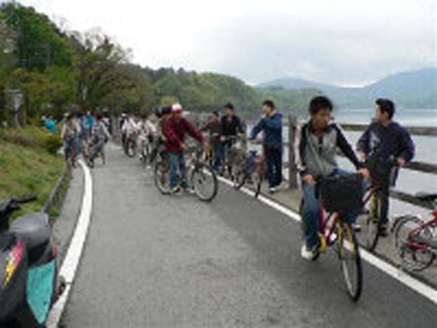 つちやボート 山中湖をのんびり散策 サイクリング